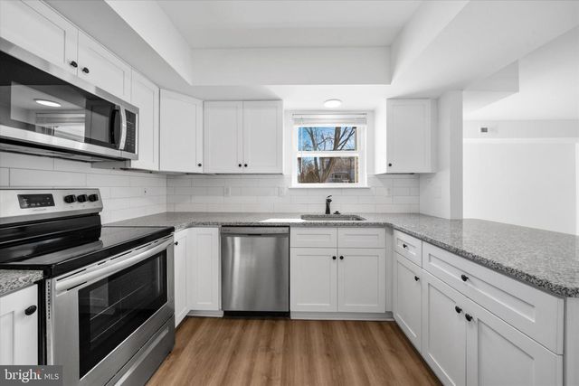 11 WEDGEFIELD CT, New Castle, DE 19720