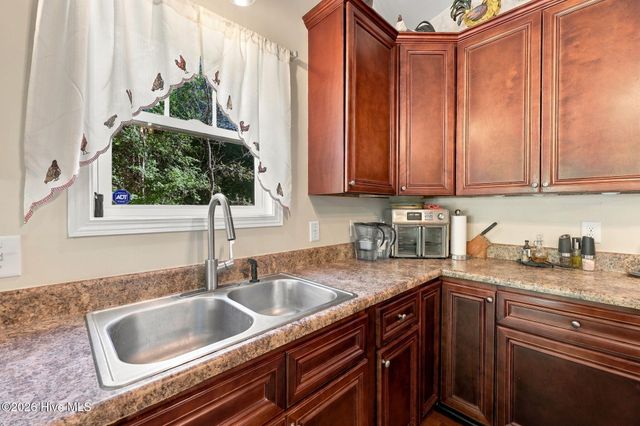 126 Penny Lane, Holly Ridge, NC 28445