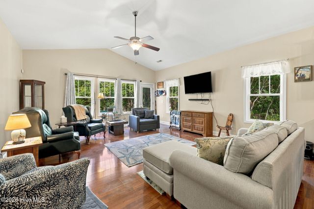 126 Penny Lane, Holly Ridge, NC 28445
