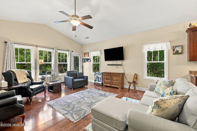 126 Penny Lane, Holly Ridge, NC 28445