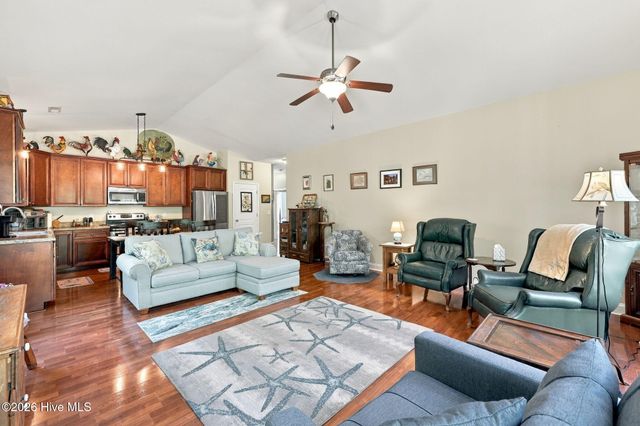 126 Penny Lane, Holly Ridge, NC 28445