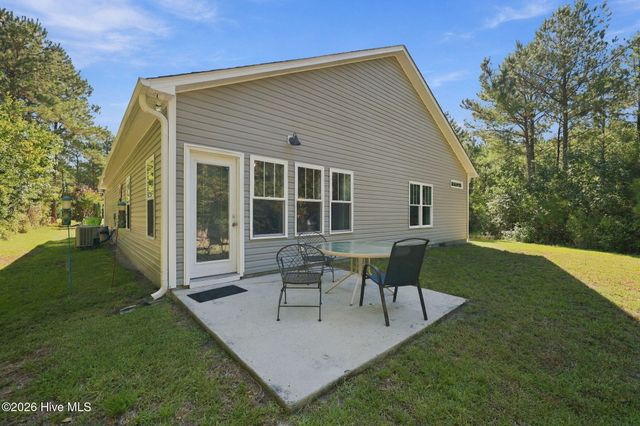 126 Penny Lane, Holly Ridge, NC 28445