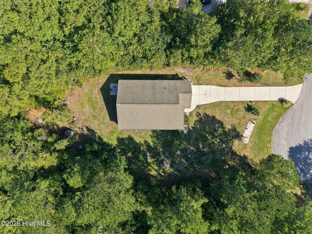 126 Penny Lane, Holly Ridge, NC 28445