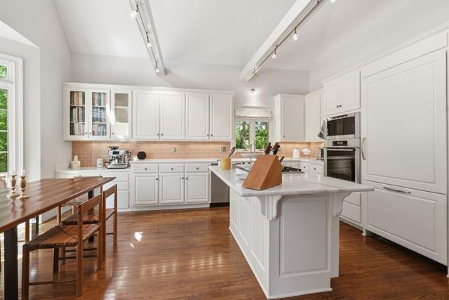 1314 Battleview Drive NW, Atlanta, GA 30327