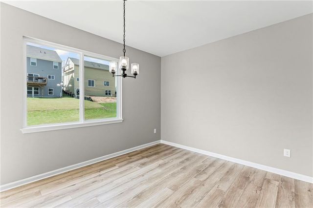 716 Crystal Lake Parkway, Hoschton, GA 30548