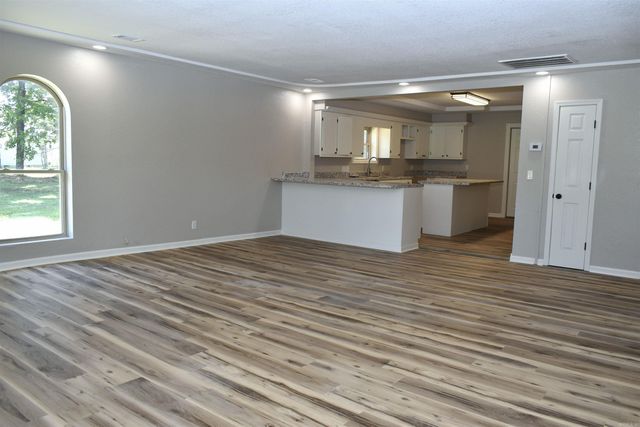 13267 HWY 135 N, Paragould, AR 72450