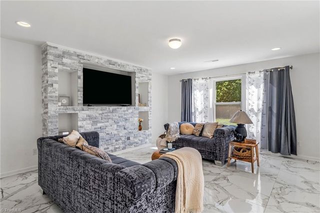 5315 Murray Road, Winston-salem, NC 27106