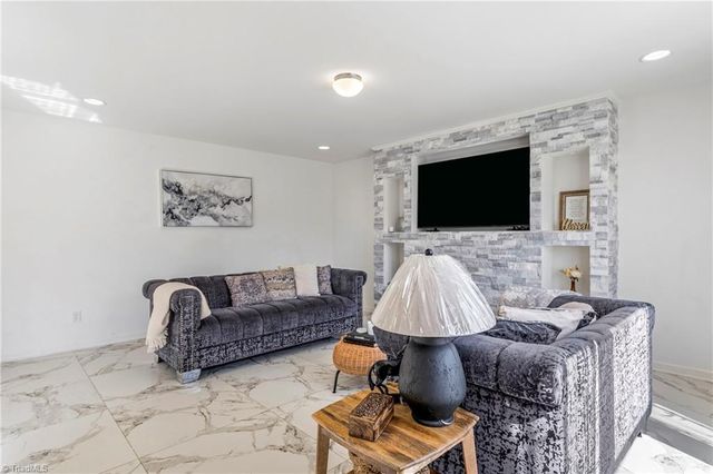 5315 Murray Road, Winston-salem, NC 27106