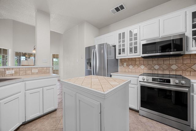 498 Aspen CIR, Killeen, TX 76549