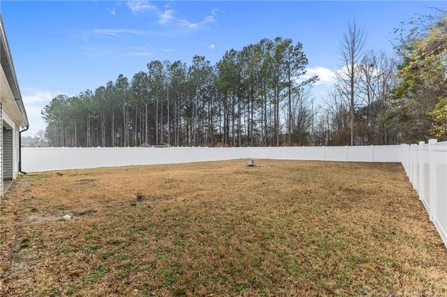 72 Magnolia Street, Parkton, NC 28371