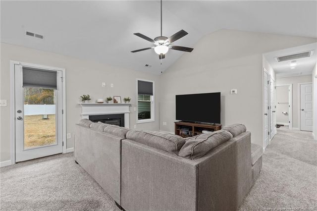 72 Magnolia Street, Parkton, NC 28371