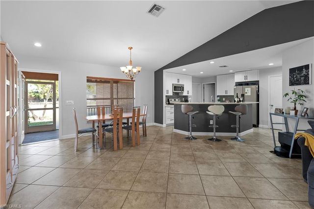 1016 SW Embers TER, Cape Coral, FL 33991