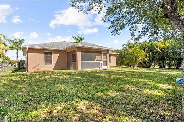 1016 SW Embers TER, Cape Coral, FL 33991