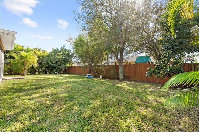 1016 SW Embers TER, Cape Coral, FL 33991