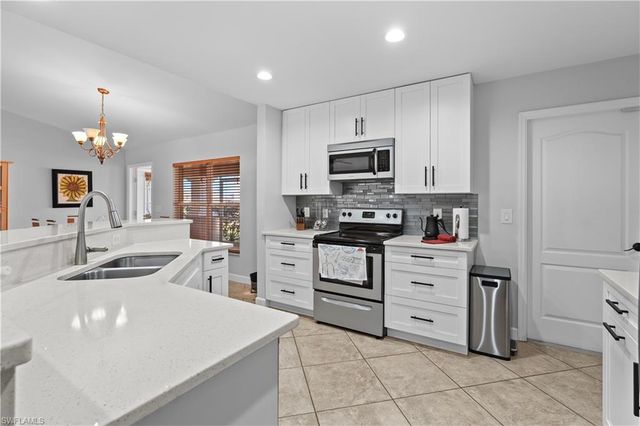 1016 SW Embers TER, Cape Coral, FL 33991