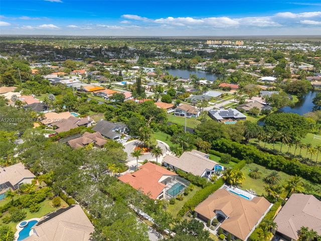 1051 Deerpath Ct, Weston, FL 33326