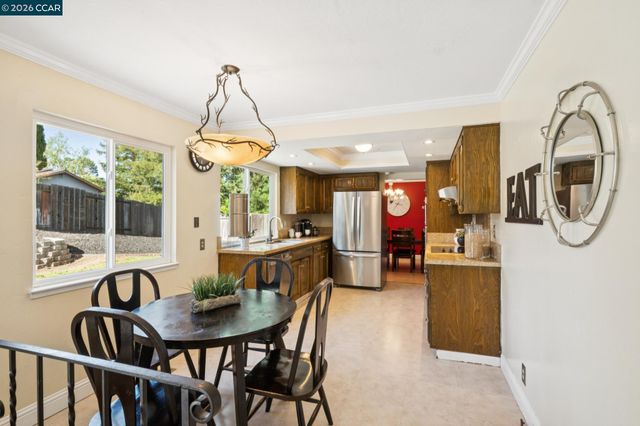 510 Mt Dell Drive, Clayton, CA 94517