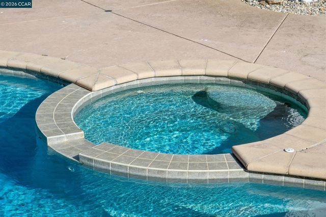 510 Mt Dell Drive, Clayton, CA 94517