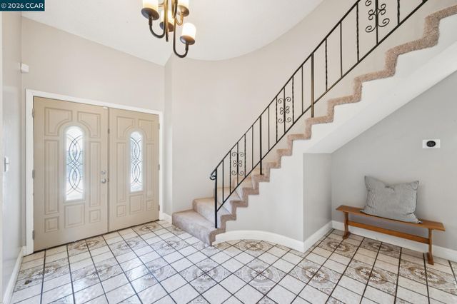 510 Mt Dell Drive, Clayton, CA 94517