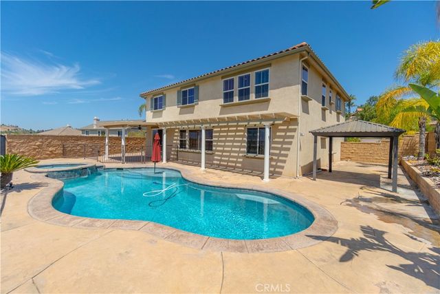 2424 Lenai, Corona, CA 92879