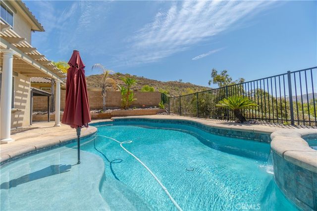 2424 Lenai, Corona, CA 92879