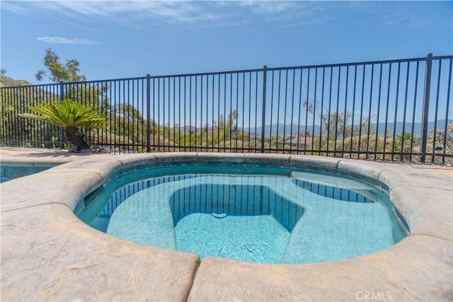 2424 Lenai, Corona, CA 92879