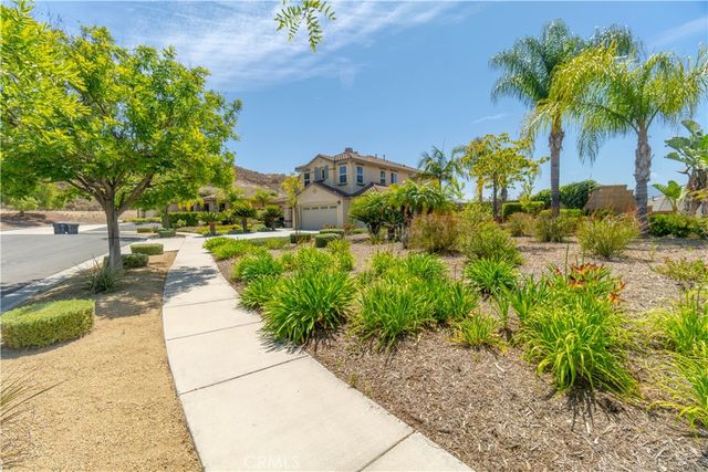 2424 Lenai, Corona, CA 92879