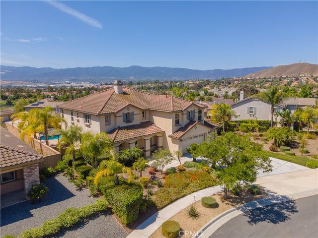 2424 Lenai, Corona, CA 92879
