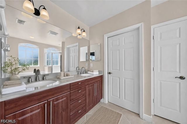 13954 Bently CIR, Fort Myers, FL 33912