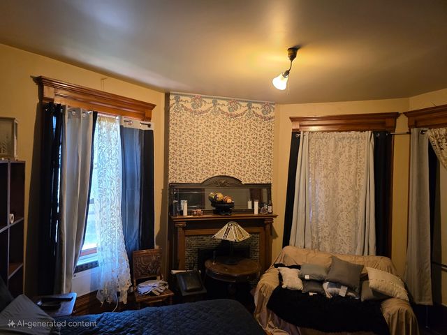 705 W Highland Avenue, Elgin, IL 60123