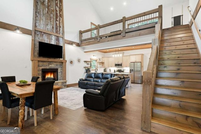 200 Arbor Way, Blue Ridge, GA 30513