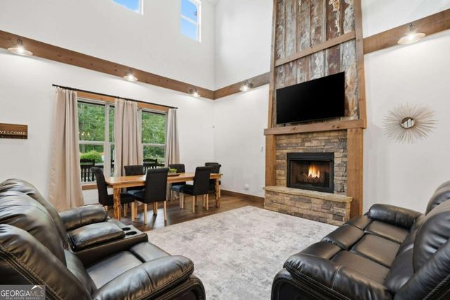 200 Arbor Way, Blue Ridge, GA 30513