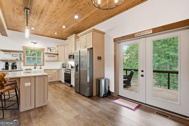 200 Arbor Way, Blue Ridge, GA 30513