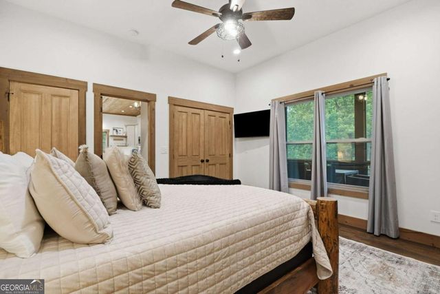 200 Arbor Way, Blue Ridge, GA 30513