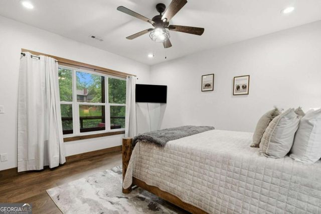 200 Arbor Way, Blue Ridge, GA 30513
