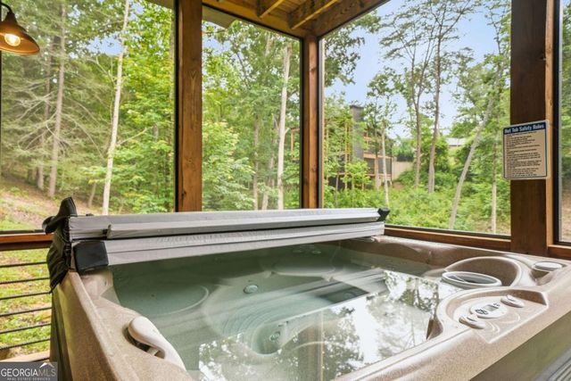 200 Arbor Way, Blue Ridge, GA 30513