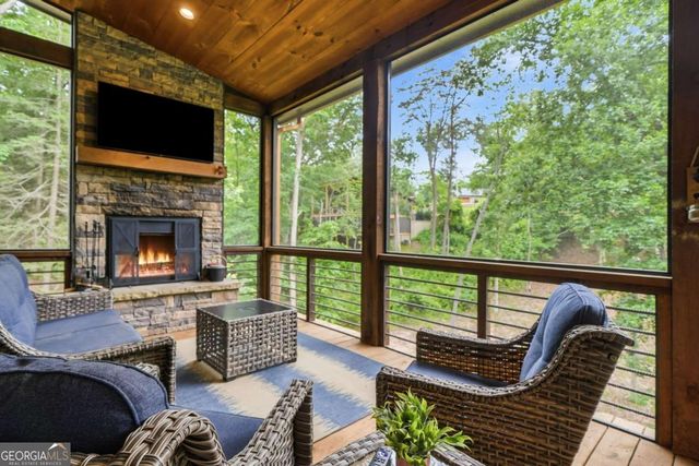 200 Arbor Way, Blue Ridge, GA 30513