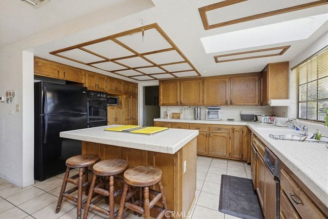 1934 S Robert Lane, Anaheim, CA 92802