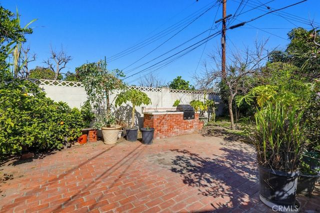 1934 S Robert Lane, Anaheim, CA 92802