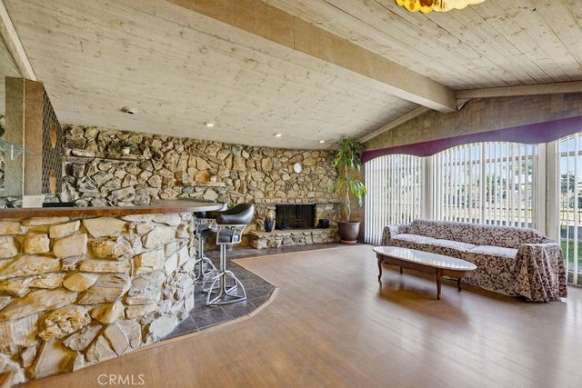 1934 S Robert Lane, Anaheim, CA 92802