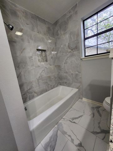 7000 Northlake Drive, Jacksonville, AR 72076