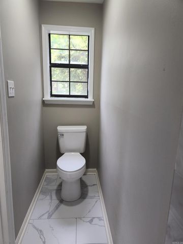 7000 Northlake Drive, Jacksonville, AR 72076