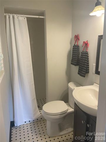 540 Carolyn Lane, Charlotte, NC 28213
