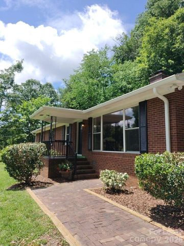 540 Carolyn Lane, Charlotte, NC 28213