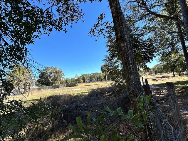 750 N WEKIWA SPRINGS ROAD, Apopka, FL 32712