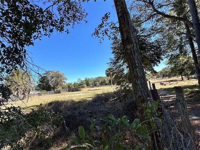 750 N WEKIWA SPRINGS ROAD, Apopka, FL 32712