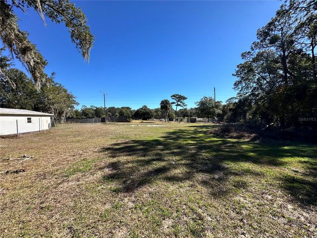 750 N WEKIWA SPRINGS ROAD, Apopka, FL 32712