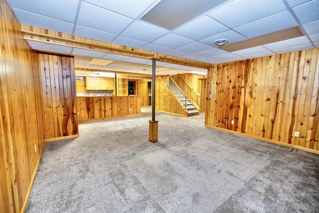 772 Brookwood CIRCLE, Hobart, WI 54155