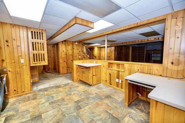 772 Brookwood CIRCLE, Hobart, WI 54155