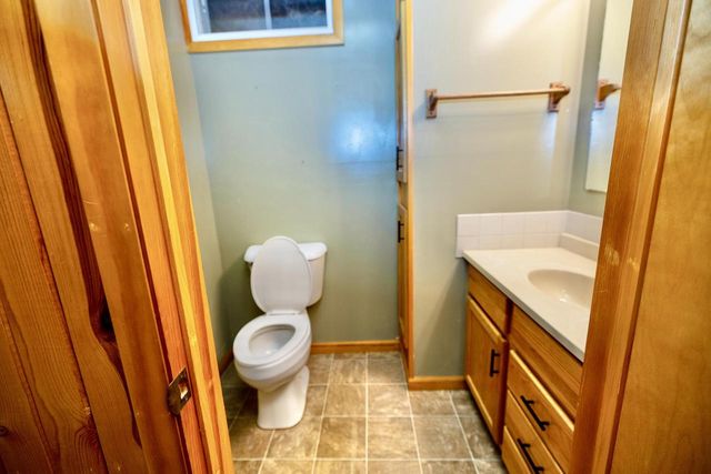 772 Brookwood CIRCLE, Hobart, WI 54155